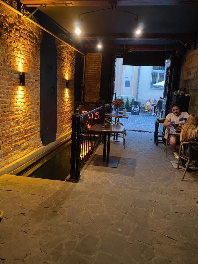 на вулиці лесі українки 19 Apartment *