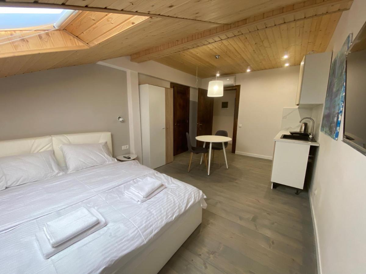 на вулиці лесі українки 19 Apartment